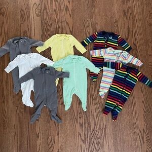 Lot of 8 Primary footies, NB newborn size